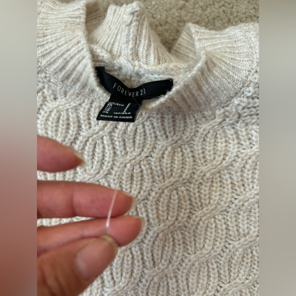 Forever 21 Cropped Oatmeal Sweater Top with Back Cutout Women’s Size Small - Picture 9 of 12